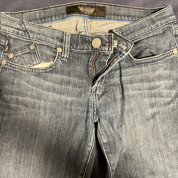 Rock & Republic jeans with embellished back pocket details size 29 - Picture 4 of 4